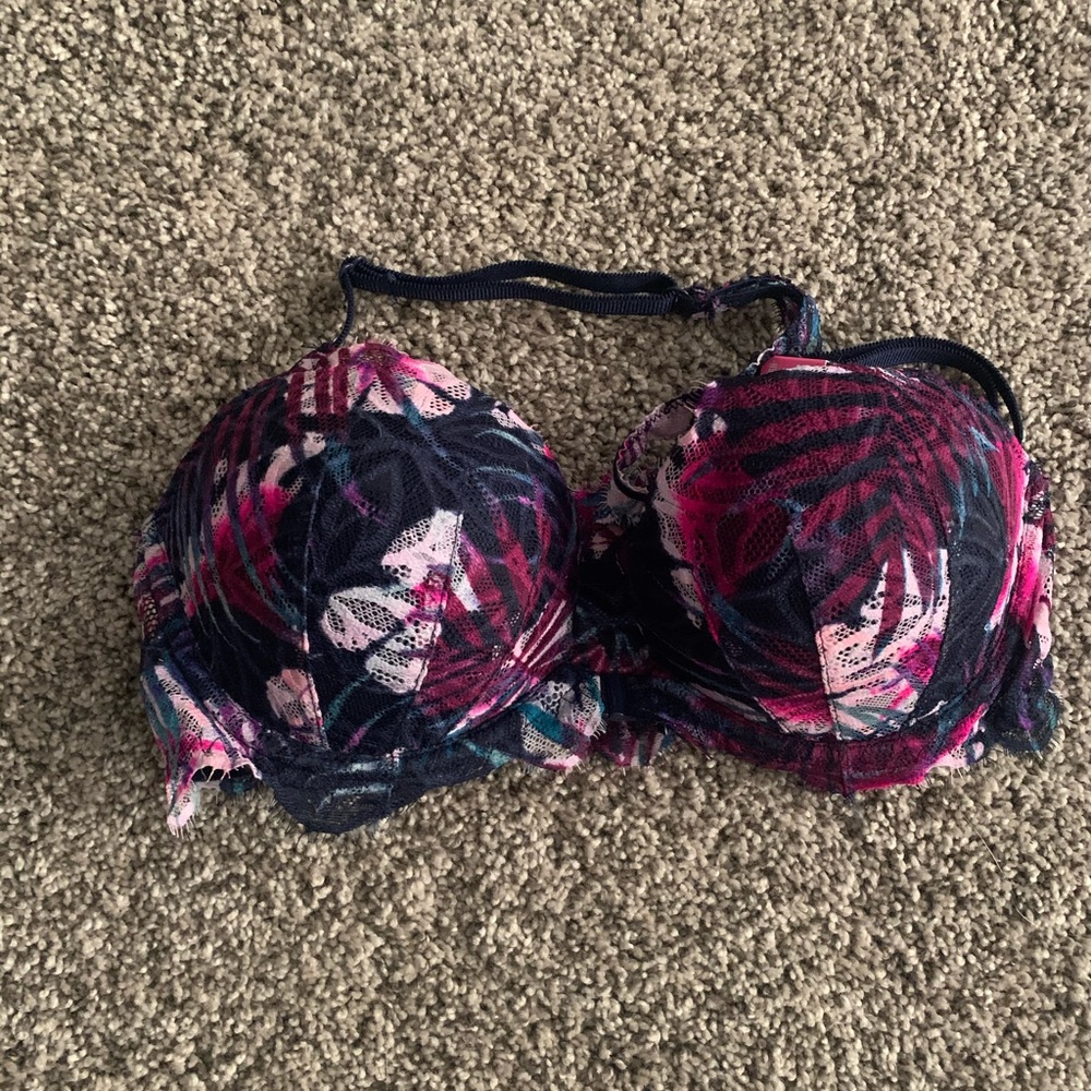 VS Lacy Bra